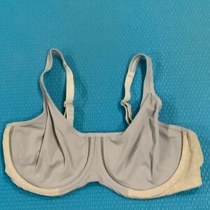 Lululemon Athletica Gray and Cream Bra